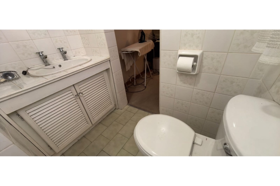 2 Bedroom Property for Sale in Memorial Road Area Northern Cape